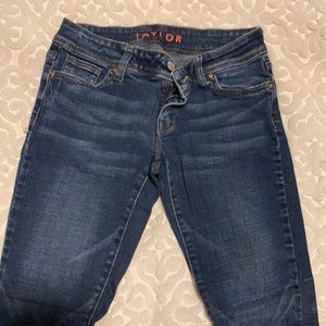 DELIAS TAYLOR JEANS